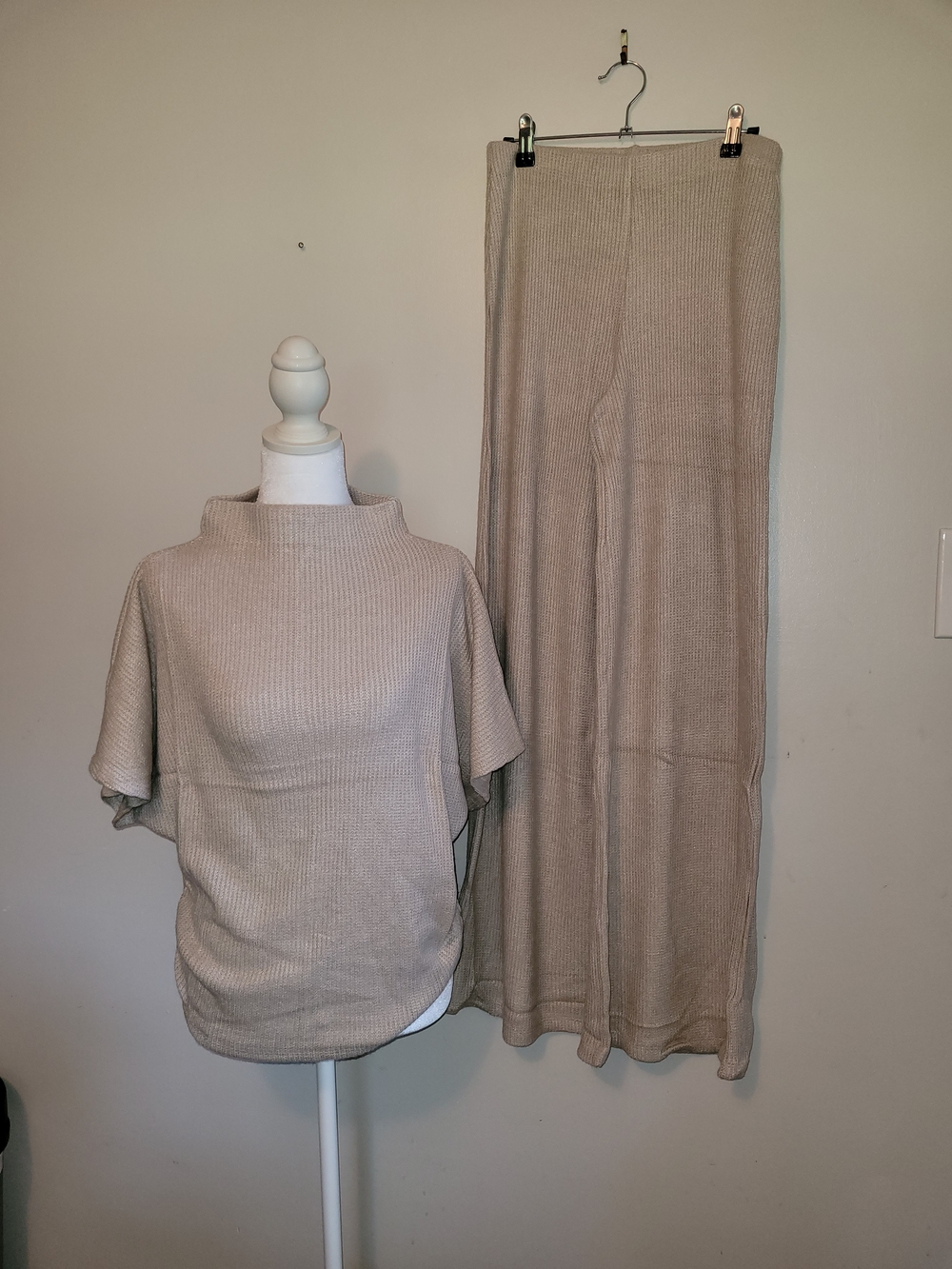 Zenana Outfitters Neutral Beige Ribbed Lounge Set Lt. Mocha